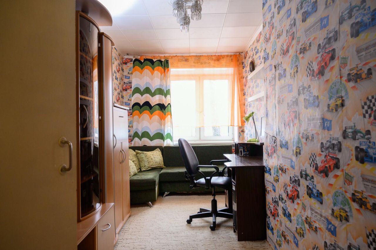 Продаю трехкомнатную квартиру 61м² ул. Томаровича, 5, Киржач ...