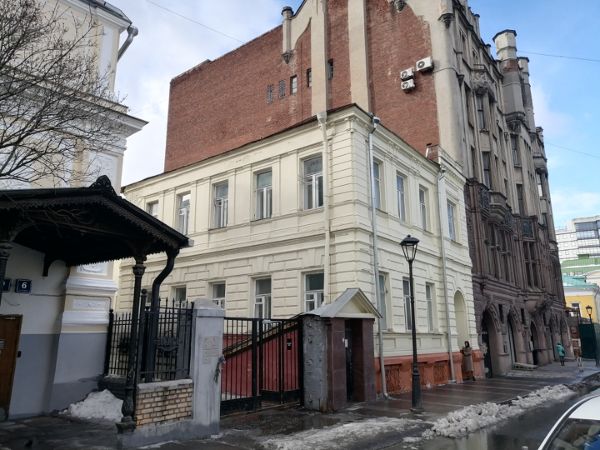 Офисное здание в Малом Харитоньевском пер., 6с2