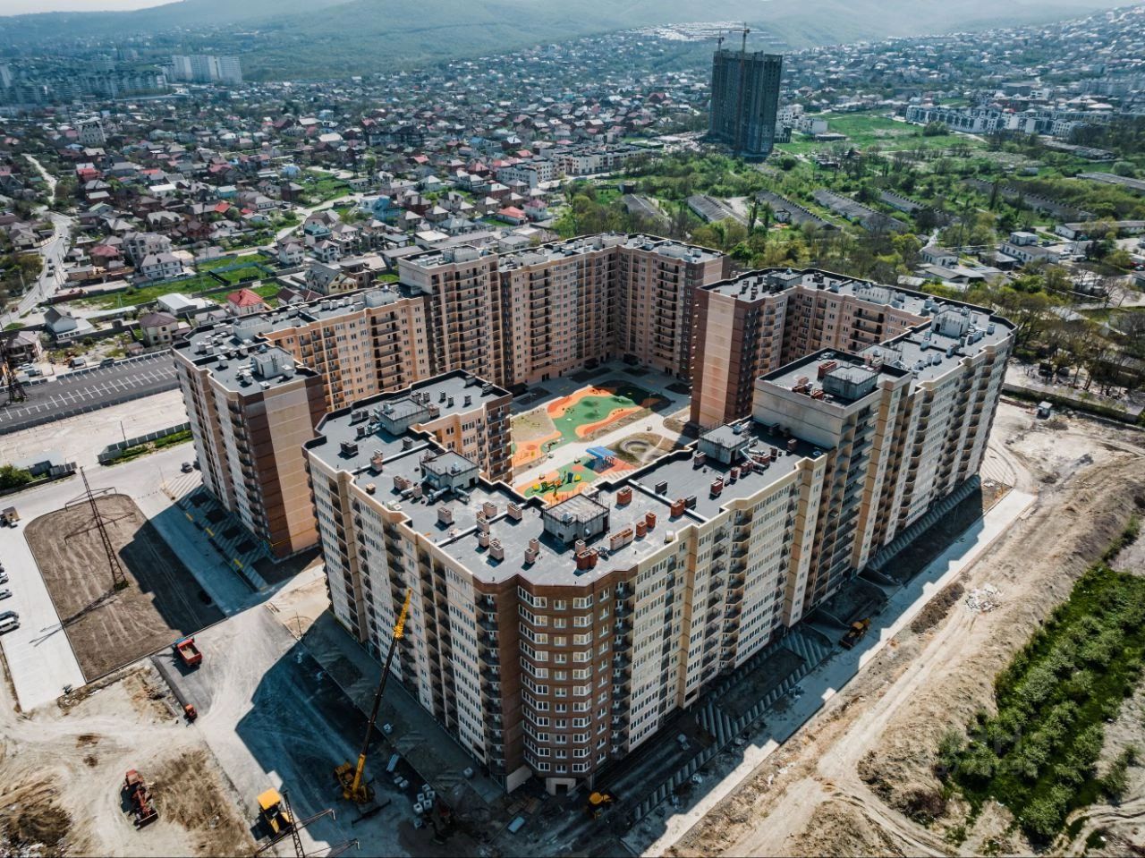 Жк красина новороссийск планировки. Жк красина. Красина новороссийск жилой комплекс. Жк красина новороссийск магазин ближний. Красина новороссийск цемдолина.
