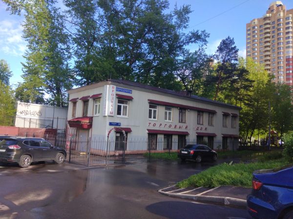 Административное здание на ул. Свободы, 22с1