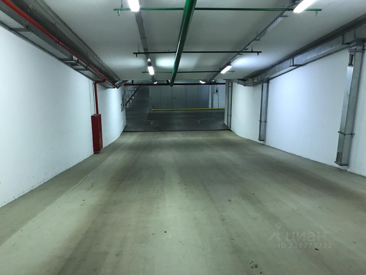 Подземная парковка. Г. Жк сколковский подземный паркинг. Подземный паркинг жк «расцветай в люблино». Жк аэробус парковка.