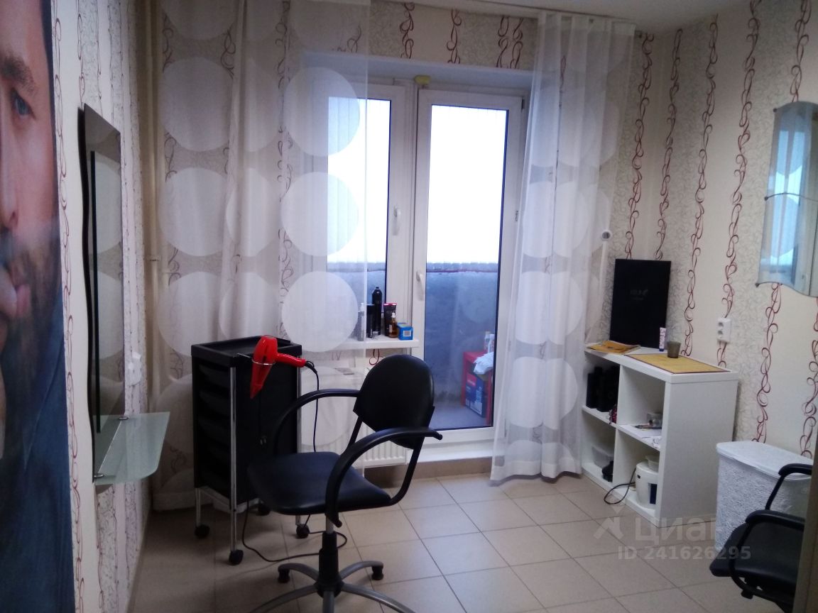 Продажа трехкомнатной квартиры 61.3м² ул. Академика Королева, 43, Челябинск, Челябинская область, р-н Центральный, мкр. 34-й - база ЦИАН, объявление 241626295
