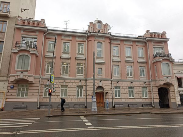Административное здание на ул. Долгоруковская, 34с1