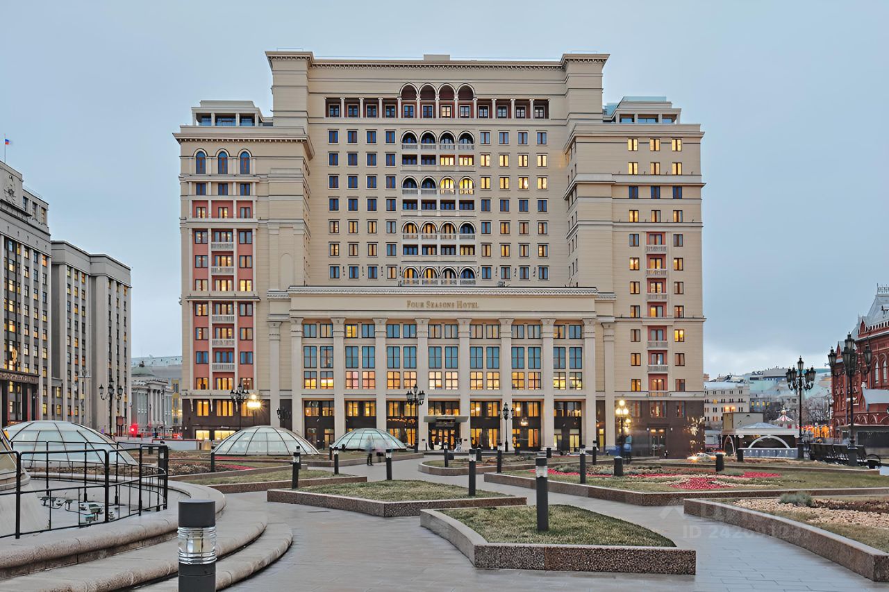 Метро охотный ряд фото с улицы