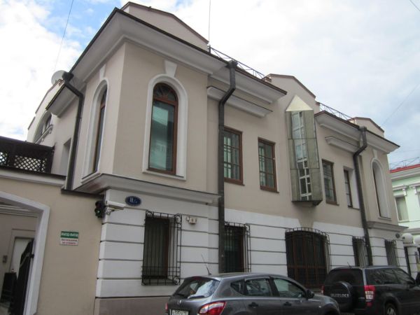 Офисное здание в Большом Палашёвском пер., 13с1