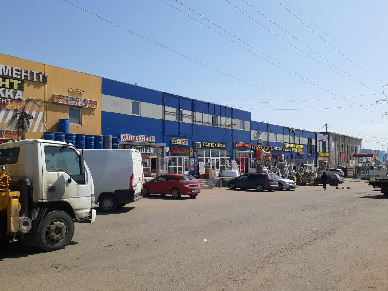 ТЦ Славянский мир (на Калужском шоссе, 4с3)