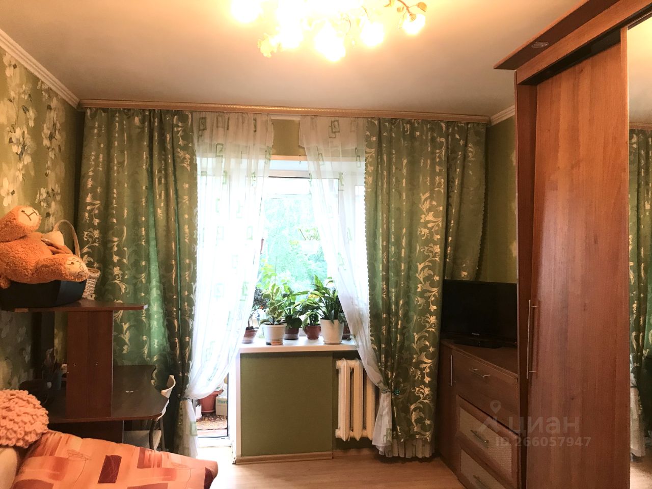 окно во двор квартира. бульвар 60 летия октября нижний. подольск мкр львовский ул горького 18 фото. курская 4 подольск. 10, кв.