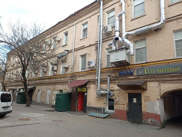 Торгово-офисный комплекс на ул. Старая Басманная, 7с1