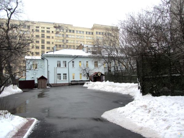 Отдельно стоящее здание на ул. Бурденко, 21А