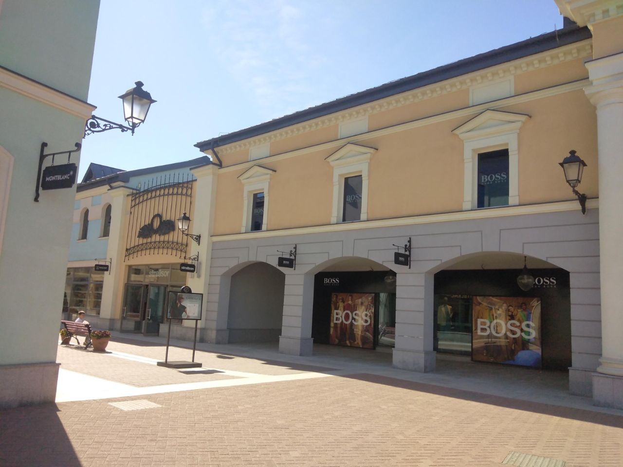 продажа помещений в ТЦ Outlet Village Белая Дача (Аутлет Вилладж Белая Дача) (8с15)