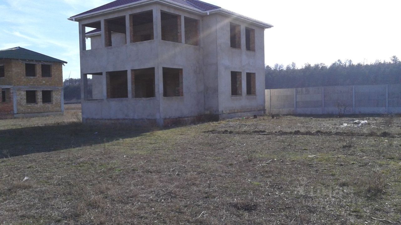 Купить дом 176м² Крым респ., Ленинский район, Белинское с/пос, Нижнезаморское село - база ЦИАН, объявление 230749812