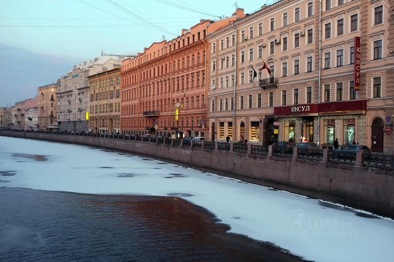 Мойка 44 санкт петербург. Набережная реки мойки, д.42, Санкт-Петербург. СПБ набережная реки мойки. Набережная реки мойки 42. Набережная мойки 42 Санкт-Петербург.