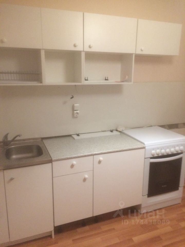 Сдам однокомнатную квартиру 40м² Москва, ЗелАО, р-н Крюково, Зеленоград, мкр. 18-й, К1824 - база ЦИАН, объявление 174438089