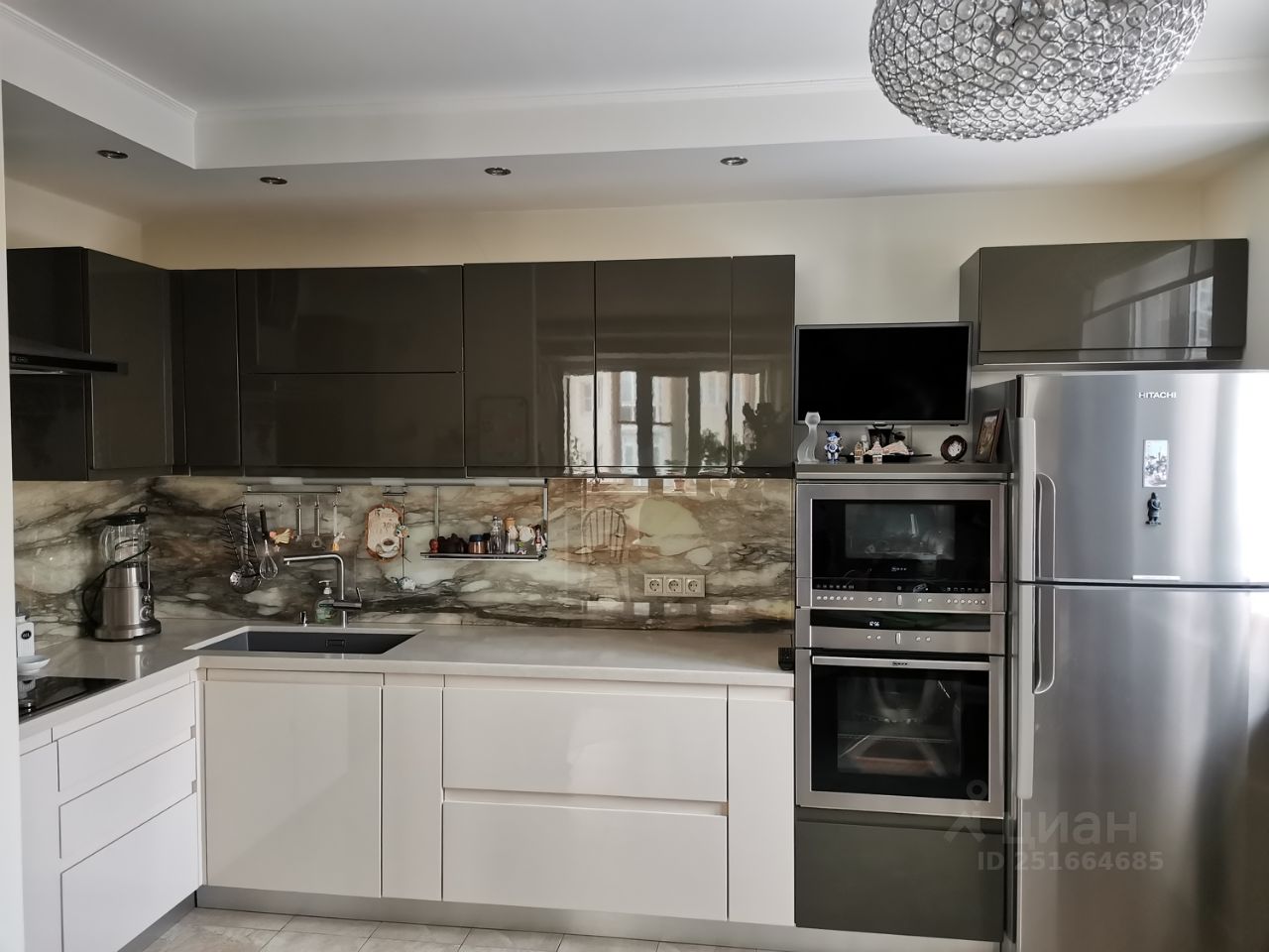 Продажа двухкомнатной квартиры 61.3м² ул. Академика Пилюгина, 20К1, Москва, ЮЗАО, р-н Ломоносовский м. Новые Черемушки - база ЦИАН, объявление 251664685
