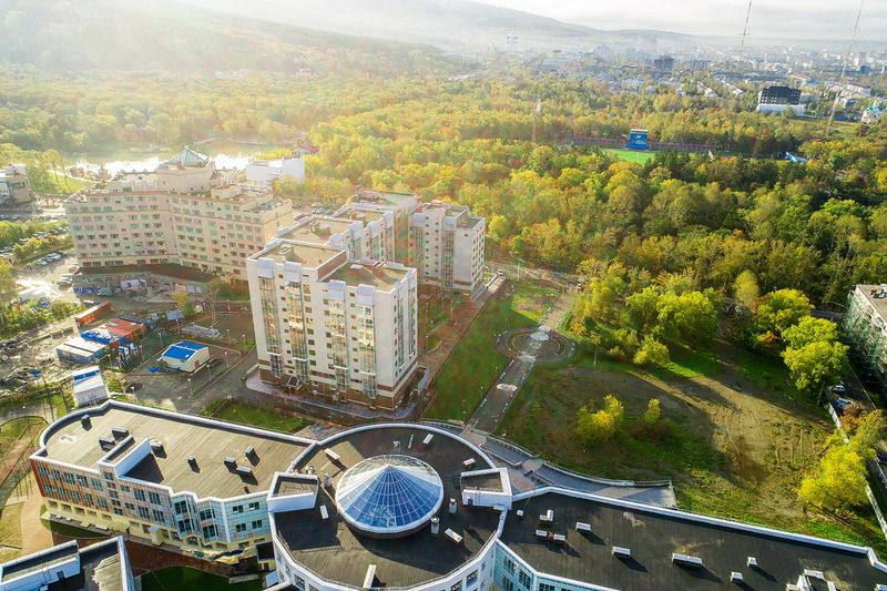 Недвижимость южно сахалинск. Атмосфера Южно-Сахалинск. ЖК Южно Сахалинск. ЖК Южный Южно-Сахалинск. ЖК Аралия Южно-Сахалинск.