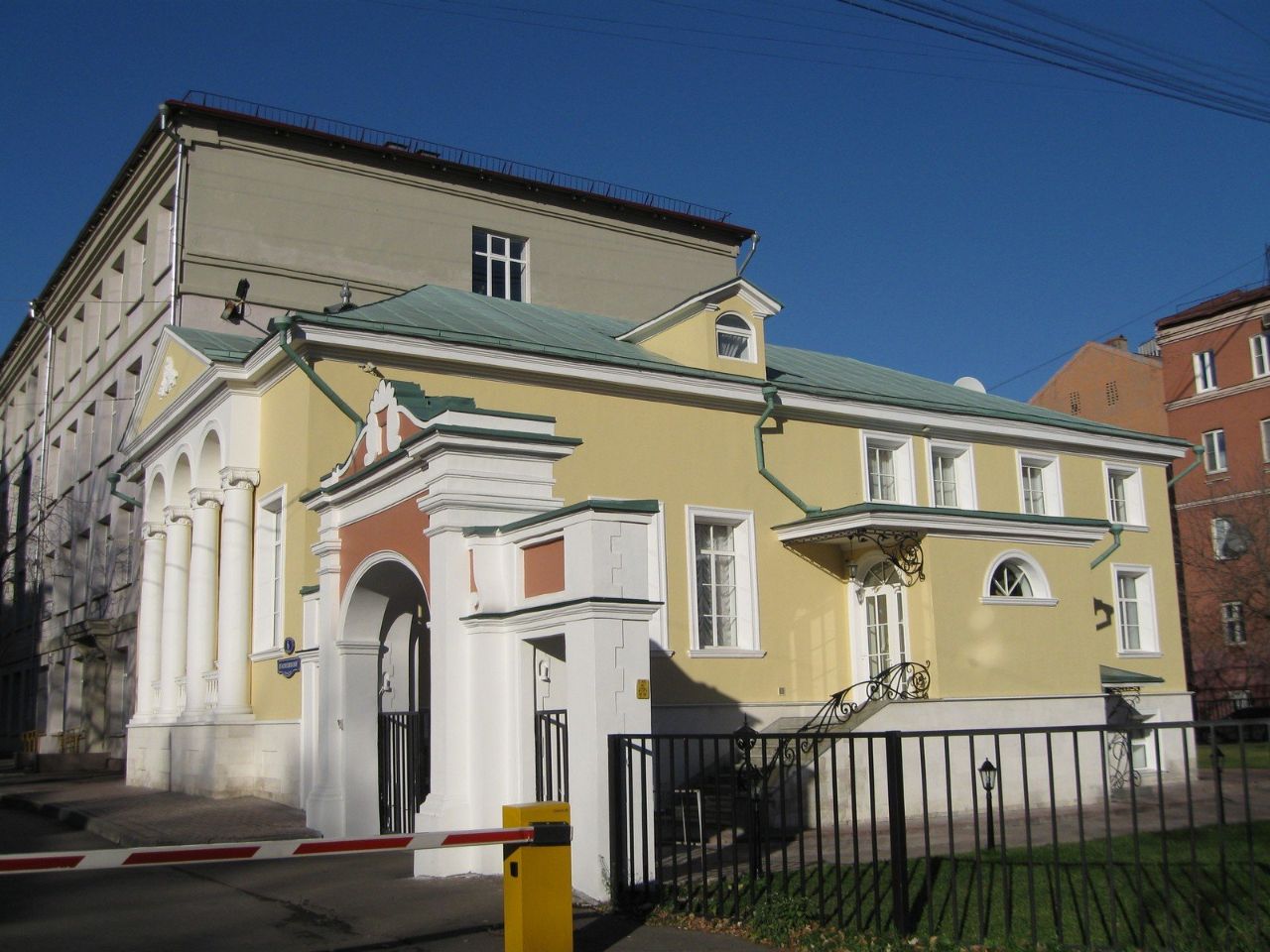 аренда помещений в БЦ в Спасопесковском переулке, 6с1