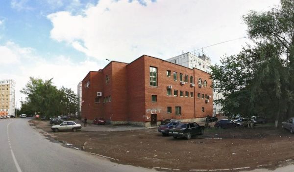 Бизнес-центр на ул. Адмирала Макарова, 14/2