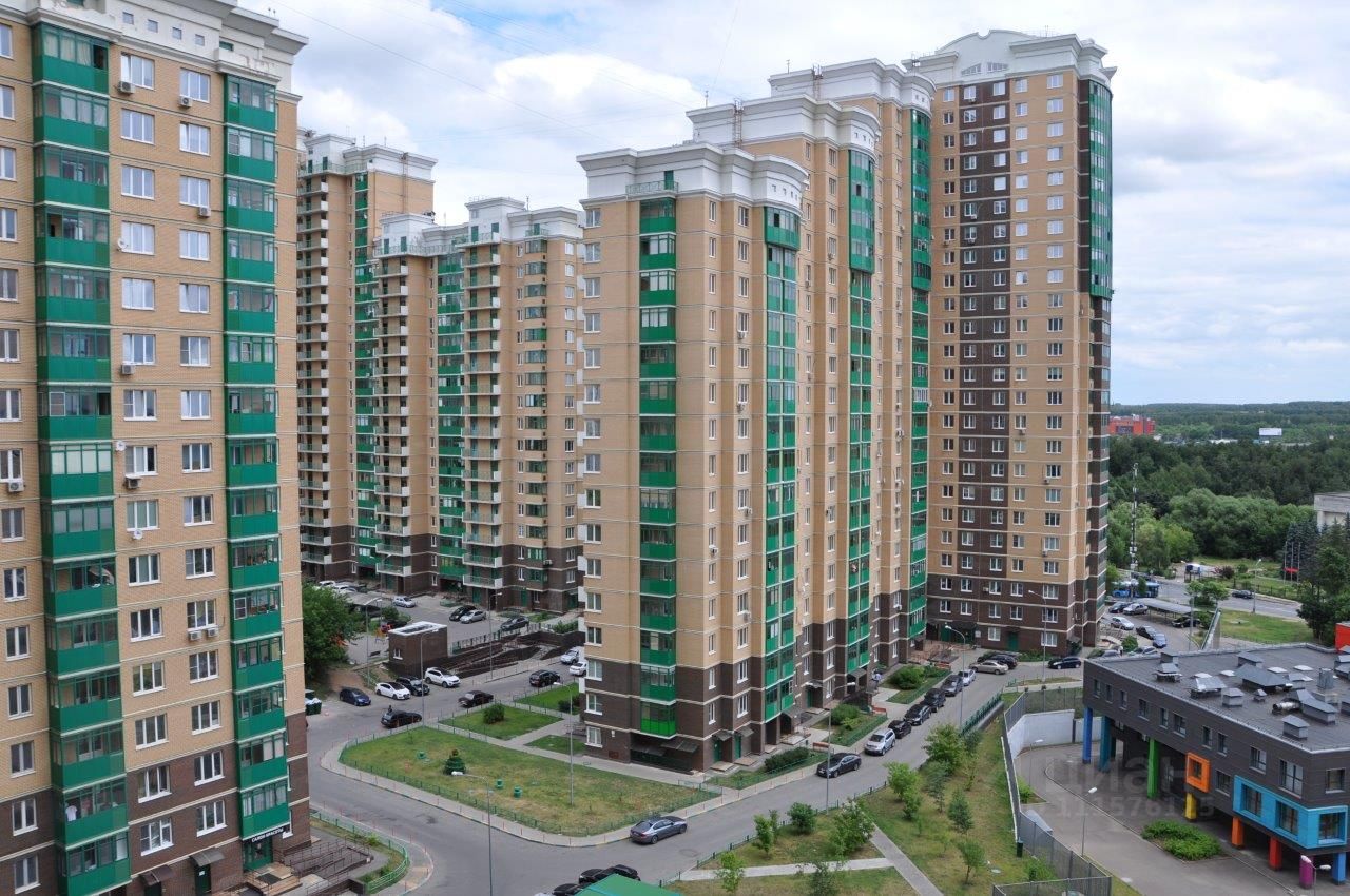 полупрозрачный, акварельный ягодная улица москва новостройки фото это понимает