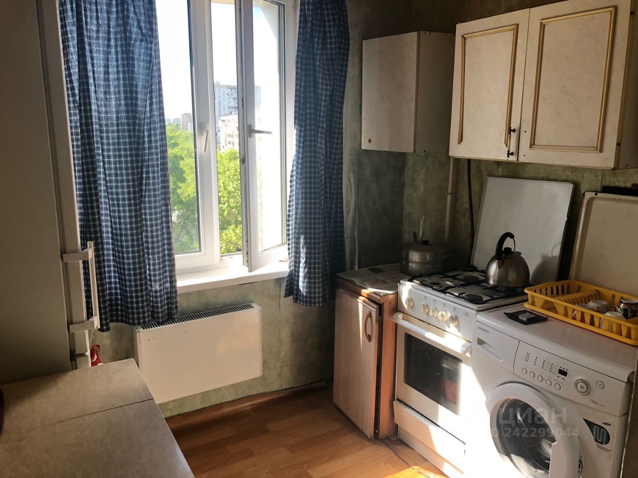 Купить трехкомнатную квартиру 55м² ул. Молостовых, 12, Москва, ВАО, р-н Ивановское м. Новокосино - база ЦИАН, объявление 242299044