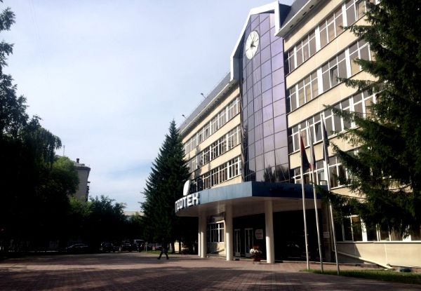 Административное здание на ул. Республики, 173