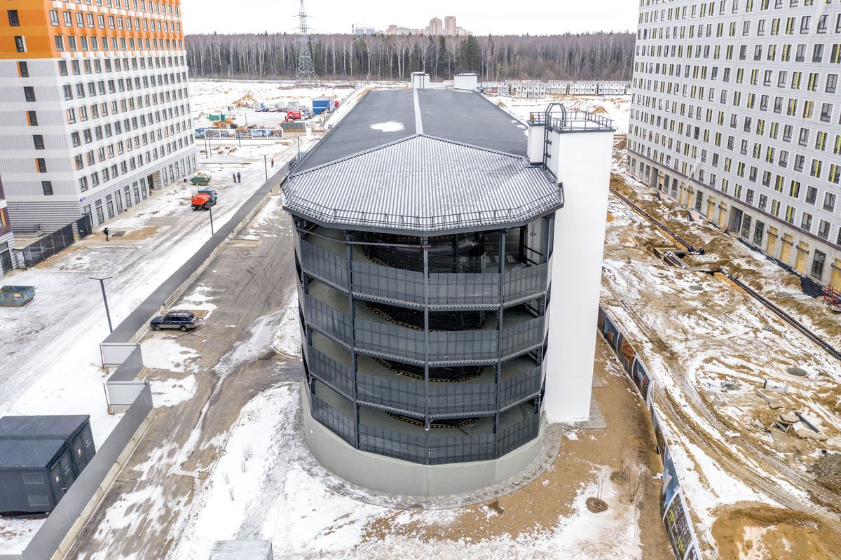 Парковки перово. ЖК Измайловский лес парковка. Паркинг пик Измайловский лес. Паркинг Балашиха Реутовская 10. Многоуровневая парковка пик.