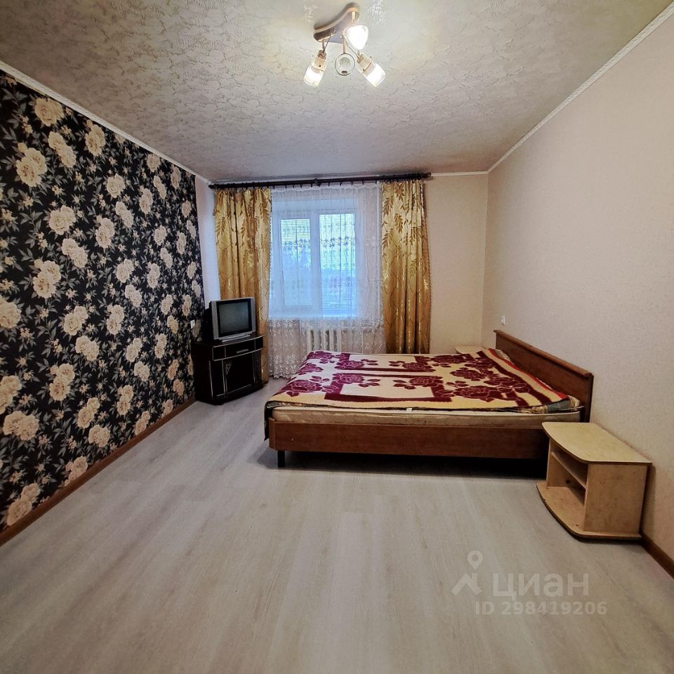 Сдам однокомнатную квартиру 36,4м² ул. Игоря Кустова, 40, Брянск, Брянская  область - база ЦИАН, объявление 298419206