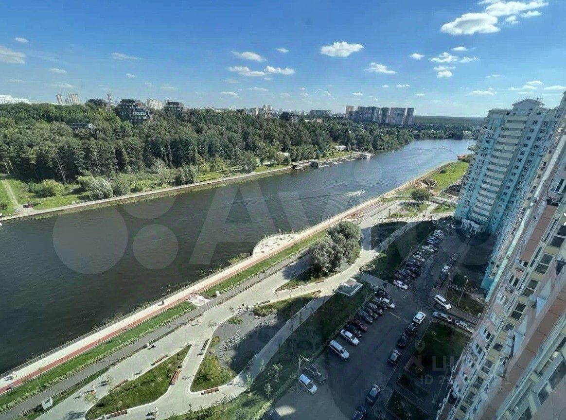 Продажа трехкомнатной квартиры 103.7м² бул. Красногорский, 18 ...