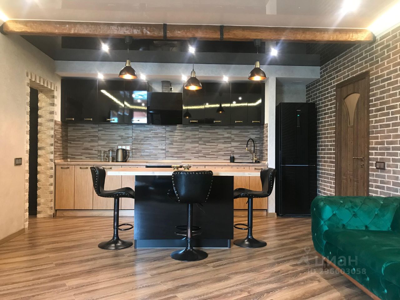 Купить трехкомнатную квартиру 104.4м² бул. Красногорский, 18 ...