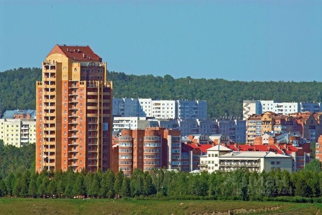 Улица академгородок красноярск. Красноярский Академгородок. Акадамгородок Красноярске. Академ Красноярск. Нижний Академгородок Красноярск.