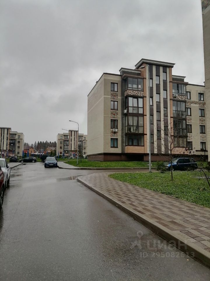 Купить двухкомнатную квартиру 65.6м² ул. Заречная, 2, Московская ...