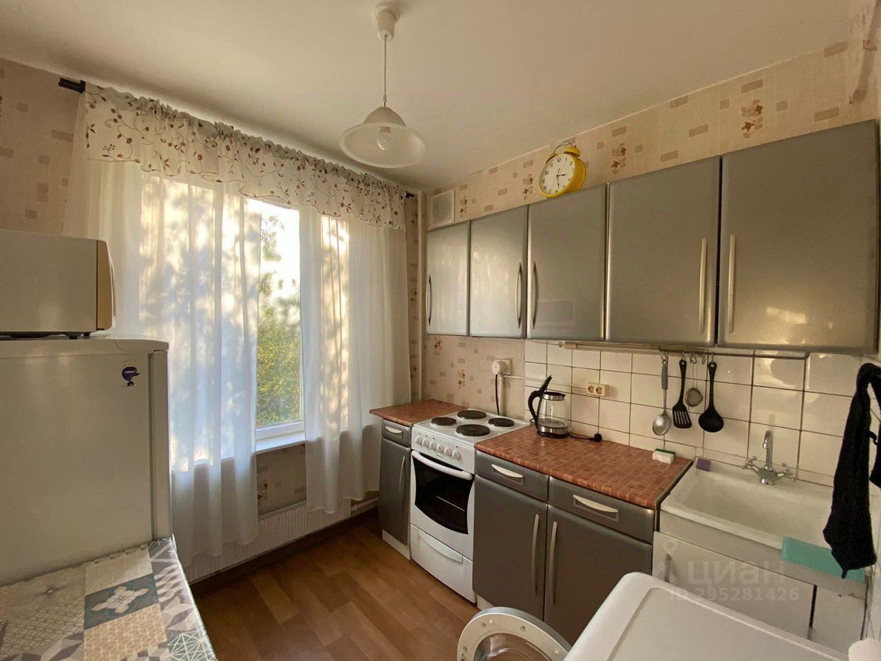 Снять однокомнатную квартиру 35м² Голубинская ул., 7К5, Москва, ЮЗАО, р ...