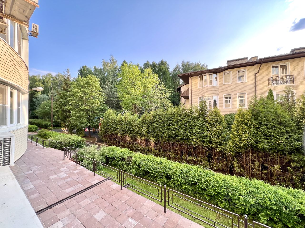 Продаю трехкомнатную квартиру 113.6м² Осенняя ул., 25К2, Москва, ЗАО, р ...