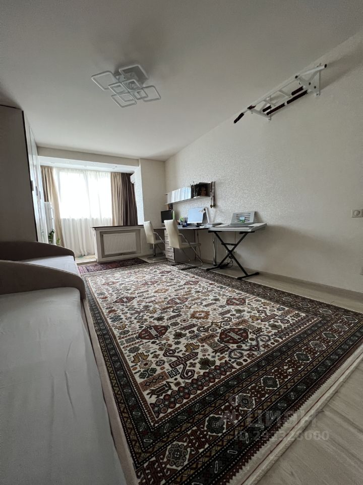 Продаю трехкомнатную квартиру 80м² ул. Маршала Тухачевского, 14к1 ...