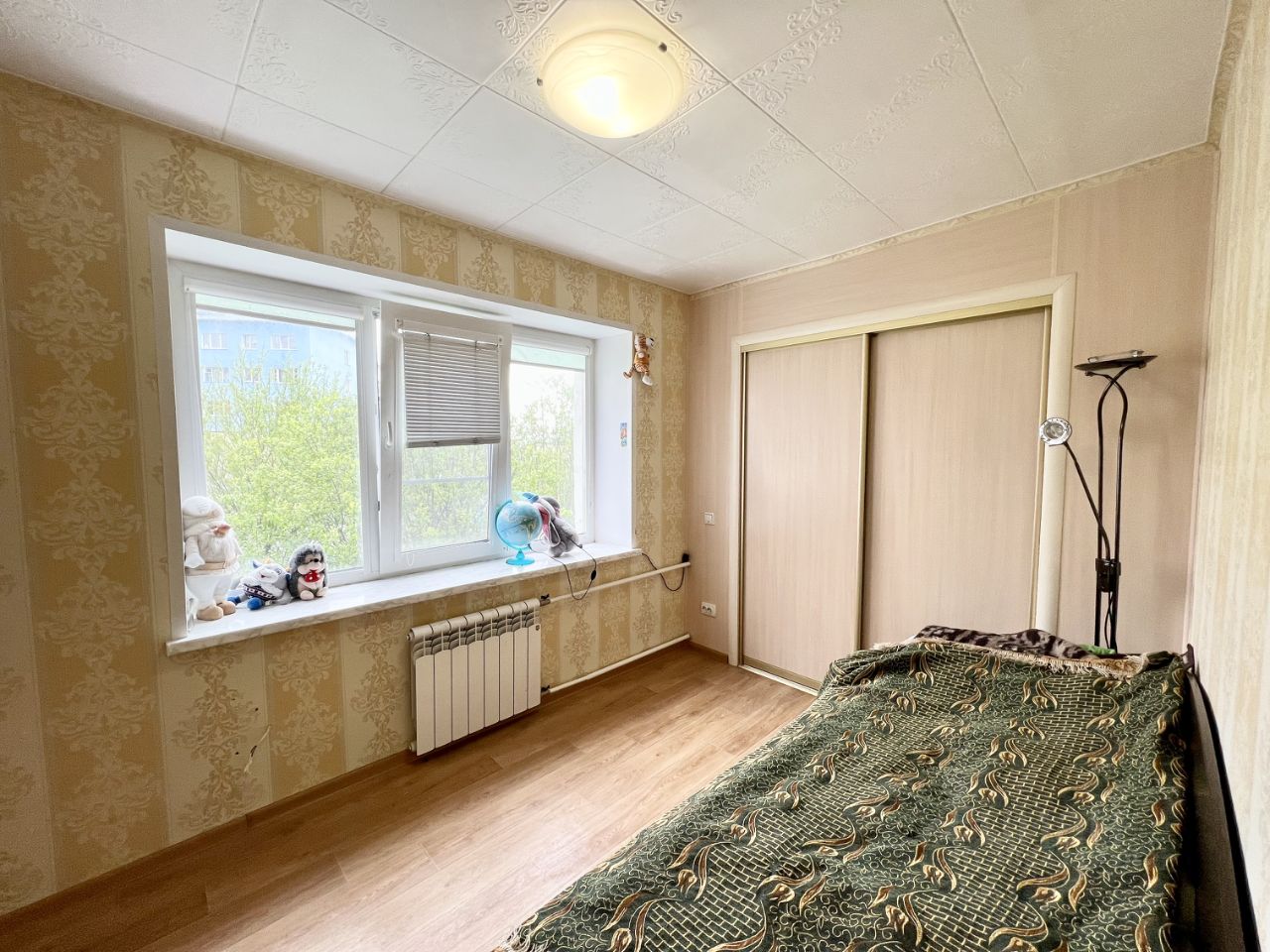 Мурманск купить квартиру 1 комнатную первомайский. 5 Комнатная квартира. Павлика Морозова 50. Павлика Морозова 110. Павлик квартира.