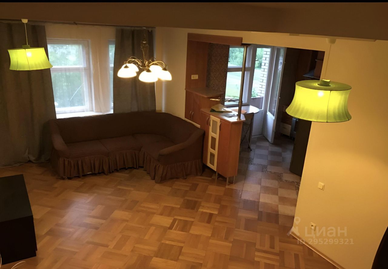 Снять четырехкомнатную квартиру 115м² Павловское ш., 103, Санкт ...