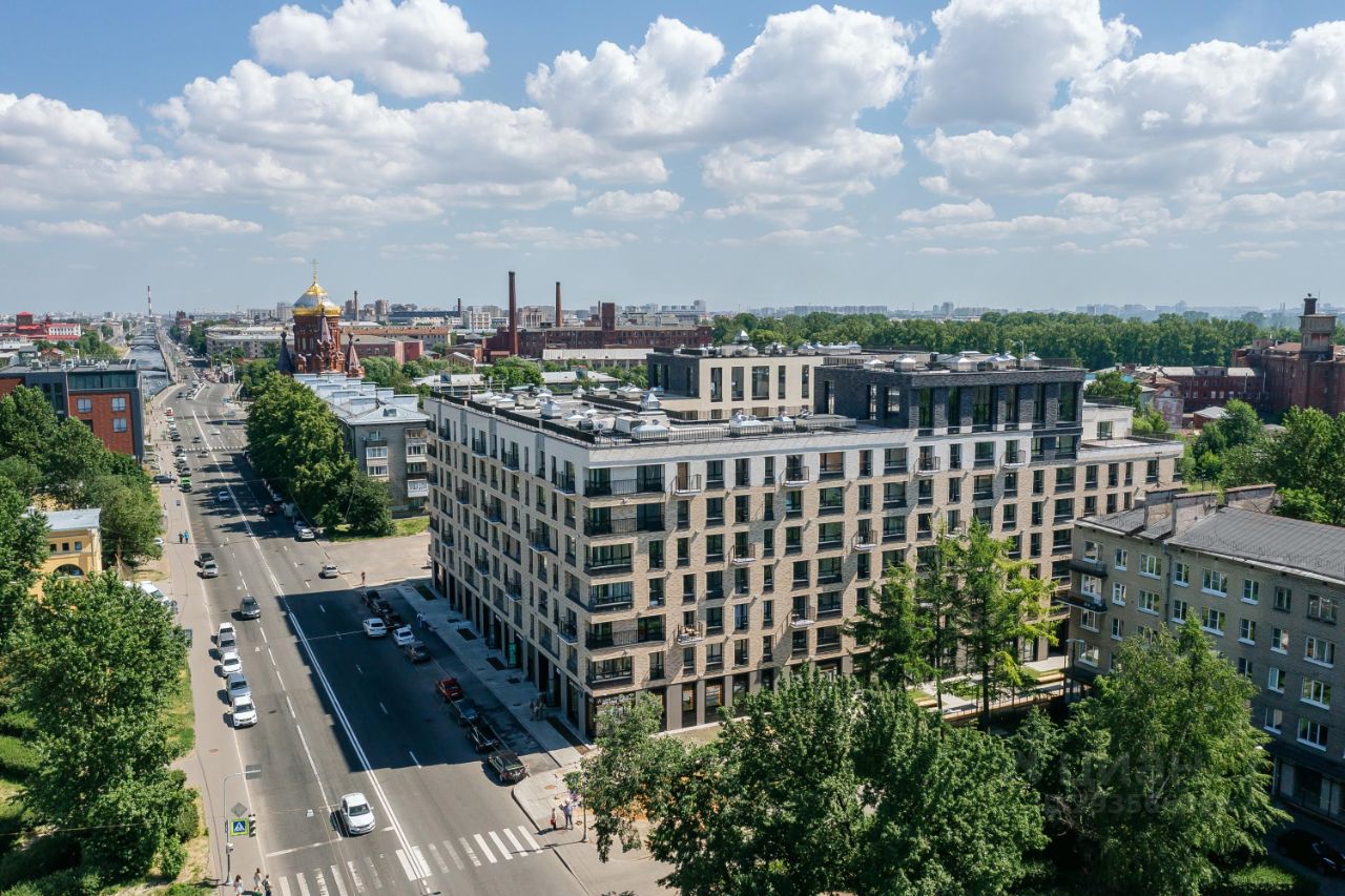 Урал город. Многоэтажки в Питере. На краю высотки. Фрунзенская новостройки.