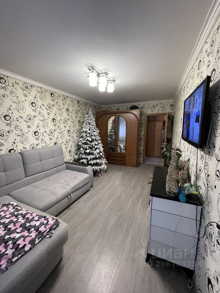 Продаю трехкомнатную квартиру 76.2м² Ленинградская область, Тосненский ...