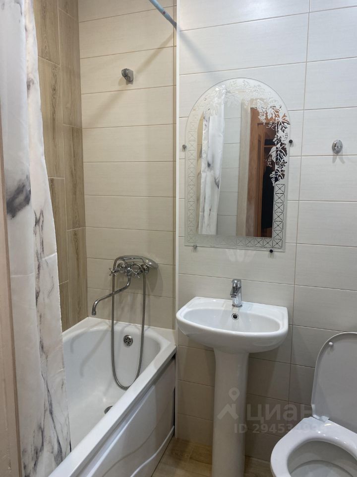 Продаю однокомнатную квартиру 30м² Большая Московская ул., 128к1 ...