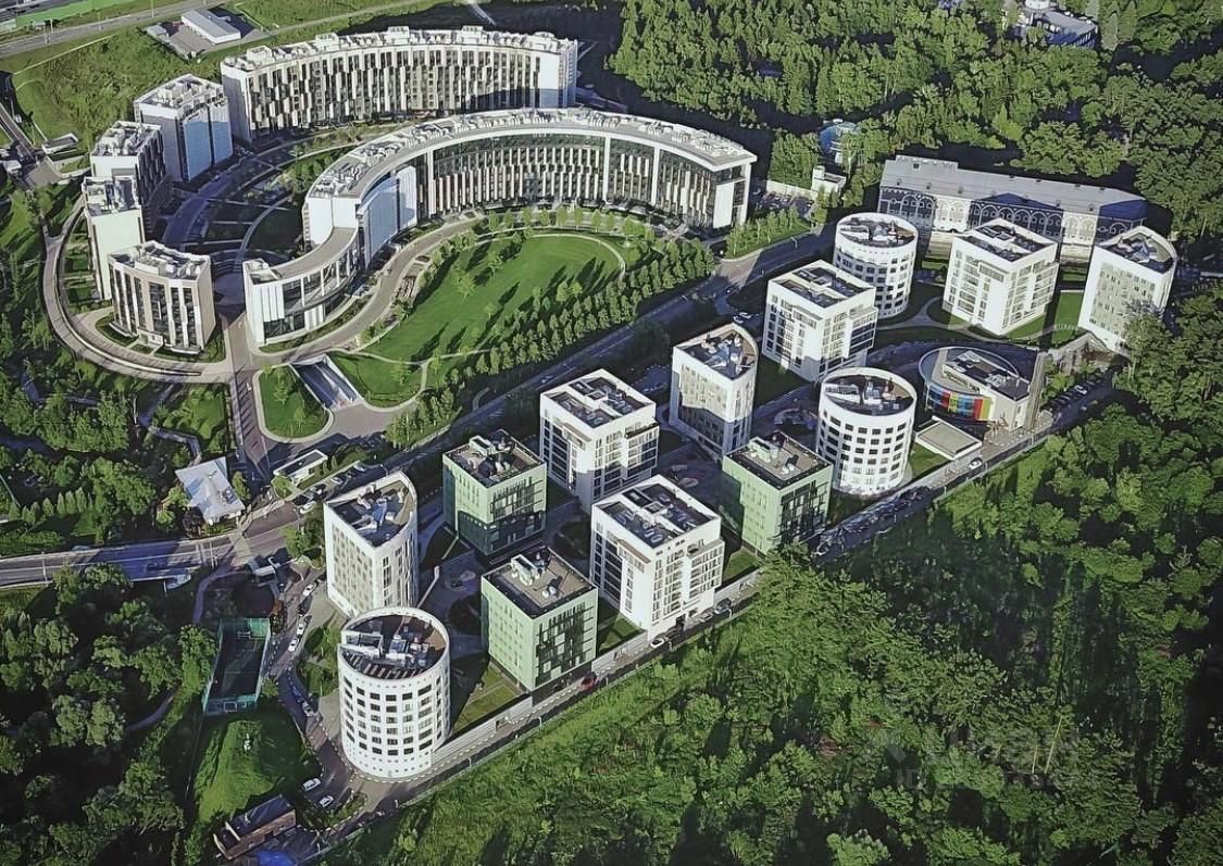 Продаю трехкомнатную квартиру 124.7м² ул. Весенняя, 2к4, Московская ...