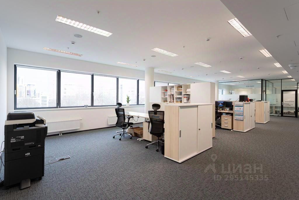 Бизнес центр большевик. Optima. Офис на западе москвы. Opl eco led 595 (4000k 26вт, 131 лм/вт). Светильники optima eco led 300.