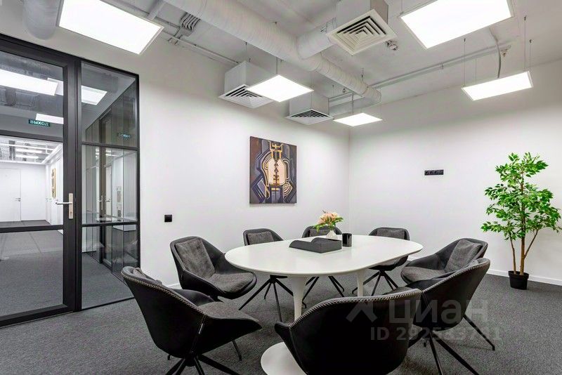 Сервисный центр в минимализме. Look wood office project. Сервисный офис москва. Сервисный офис москва. Коричневый офис технологичный.